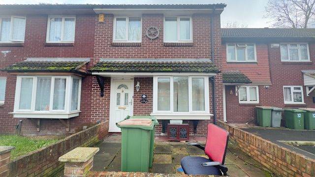 3 bed house in beckton E6 5QJ