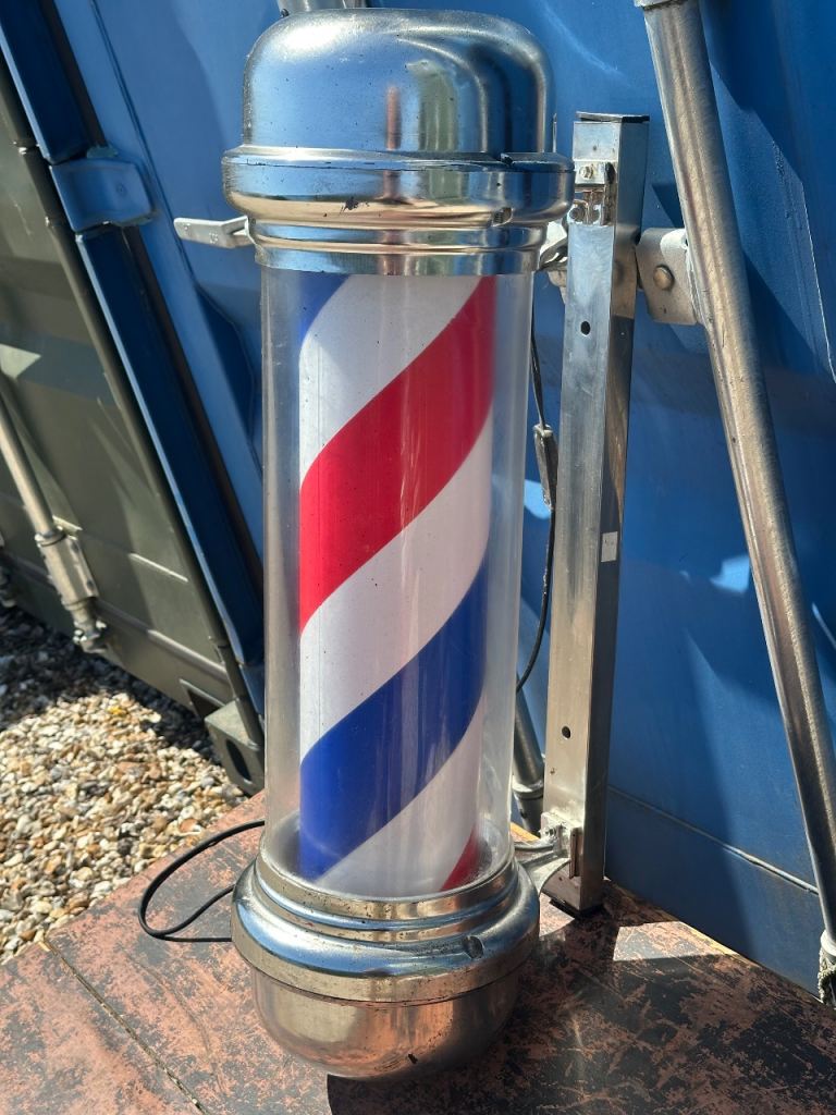 Barbershop 💈 pole 