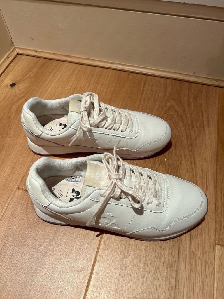 Le coq sportif, Astra rétro white