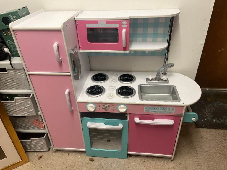 Wooden Toy Kitchen 