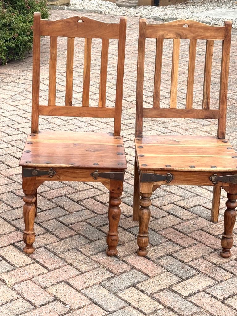 6 X solid wood dining room chairs 