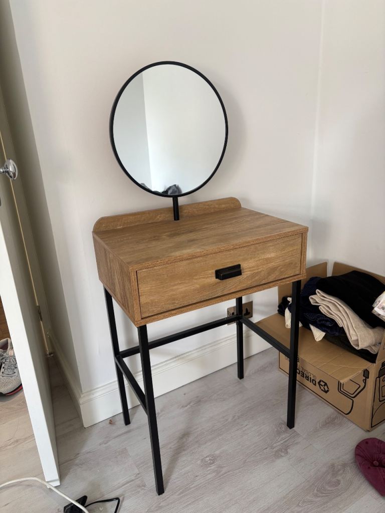Wooden Dressing Table with Mirror and Drawer