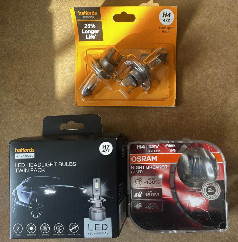 SELECTION OF CAR BULBS