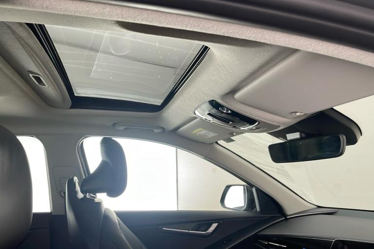  Kia Niro Electric 64.8kwh 4 Suv 5dr Electric Auto 201 Bhp Electric