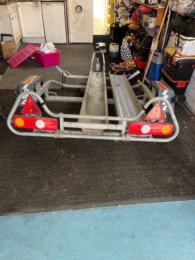 Single bike trailer 