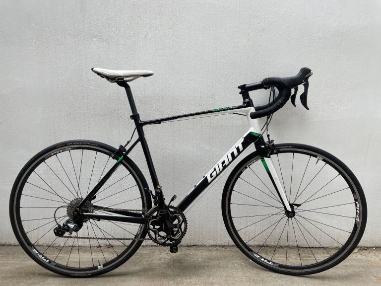 Giant Defy 0 Ultegra Alu/Carbon Road Bike 6 Month WARRANTY!! (21.5"/55cm/M/L)