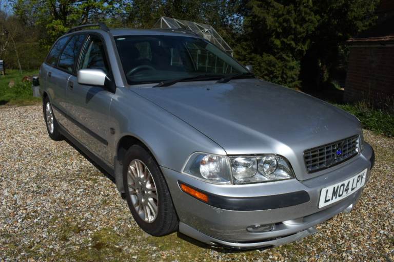 Volvo V40 Estate 2004 - ULEZ exempt