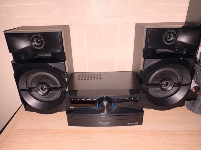 Panasonic ux100 Micro Hi-Fi System with Bluetooth