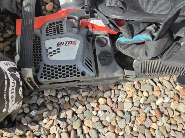 Chainsaws  