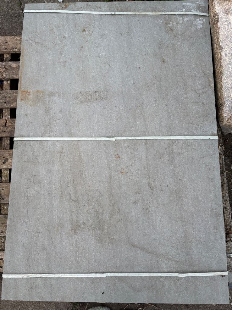 Porcelain tiles 