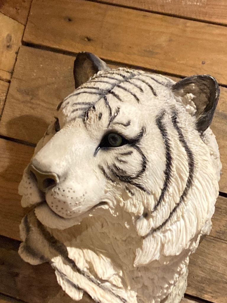 White Tiger Head Wall Ornament and Fox Head Decor