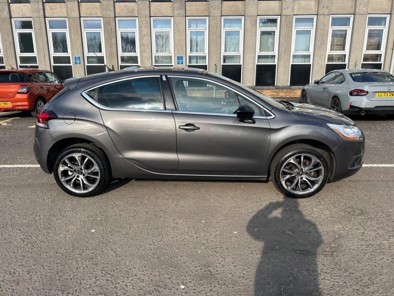 2015 Citroen DS4 1.6 e-HDi 115 DStyle Nav 5dr HATCHBACK Diesel Manual