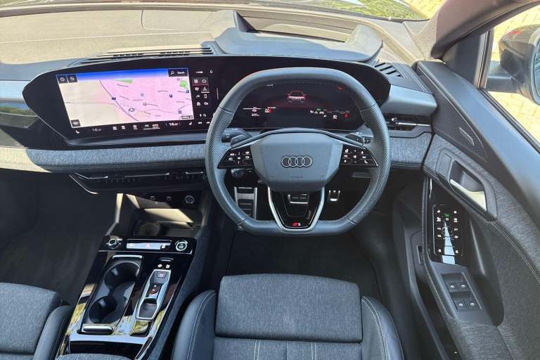 2024 Audi Q6 e-tron 100kWh S line SUV 5dr Electric Auto quattro (388 ps) ESTATE Electric Automatic