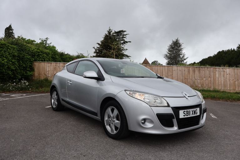 Renault, MEGANE, Coupe, 2011, Manual, 1598 (cc), 3 doors
