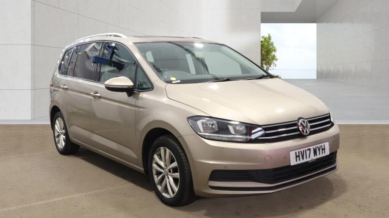 2017 Volkswagen Touran 1.6 TDI SE Family 5dr ++ PANROOF / NAV / 8 SERVICES / 35 TAX / ULEZ ++ MPV...