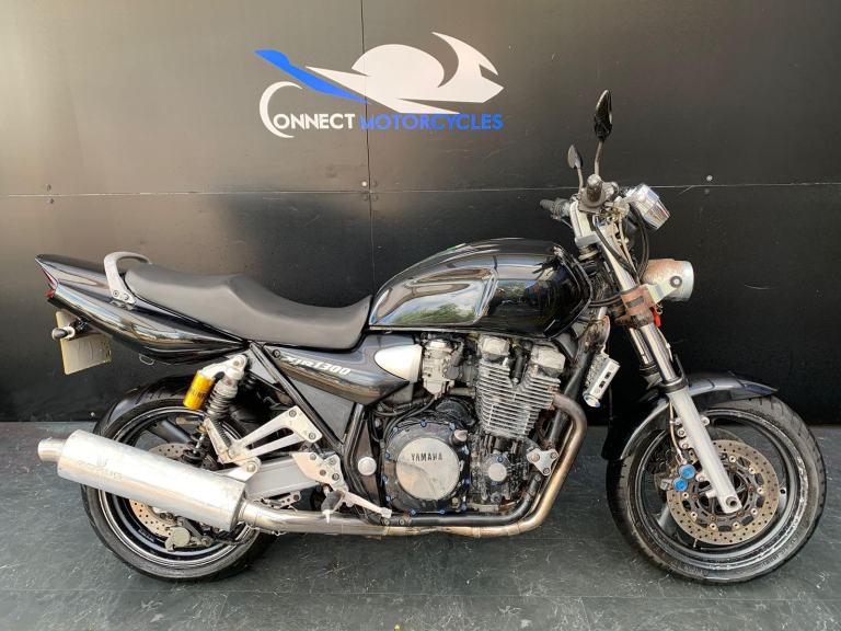 YAMAHA XJR 1300 PROJECT BIKE 2000 HPI CLEAR