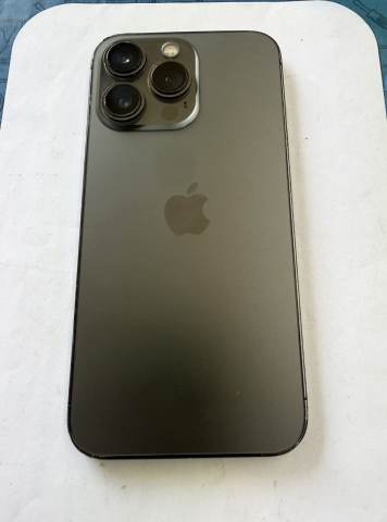 Apple iPhone 13 Pro 256GB Graphite Unlocked | in Chingford, London