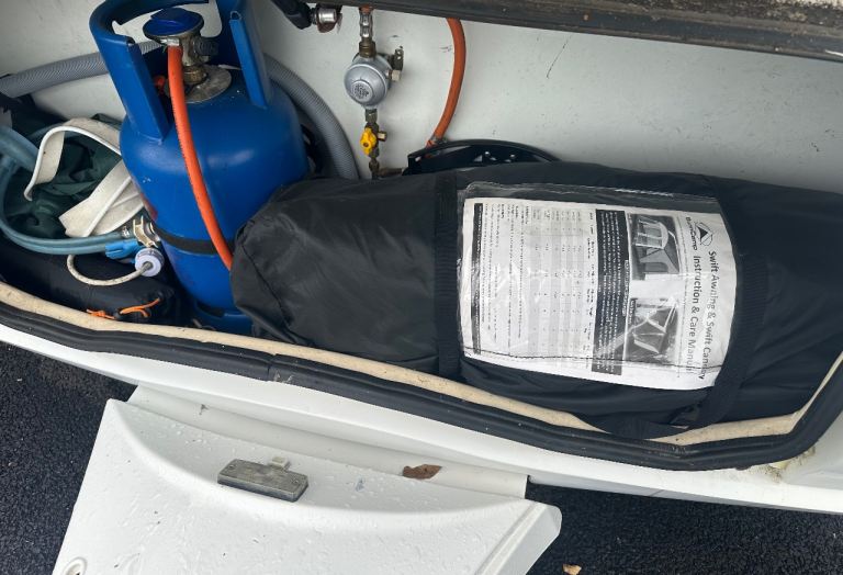 2006 Swift challenger 550 4 berth with fixed transverse bed