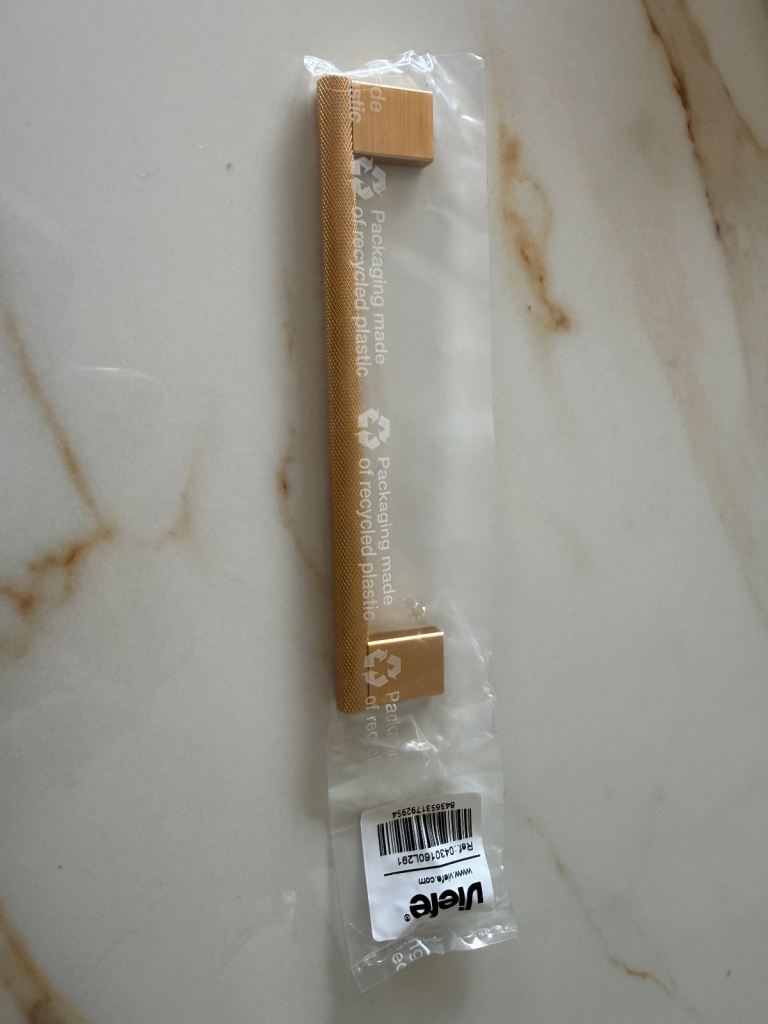 5 Mira Bar handles in gold - 182Lx33d (160mm) Brand new