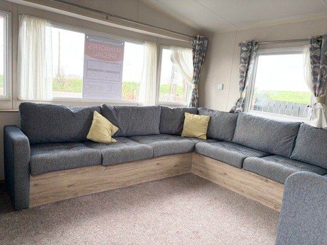 Stunning static caravan holiday home for sale at Polperro in Cornwall. 