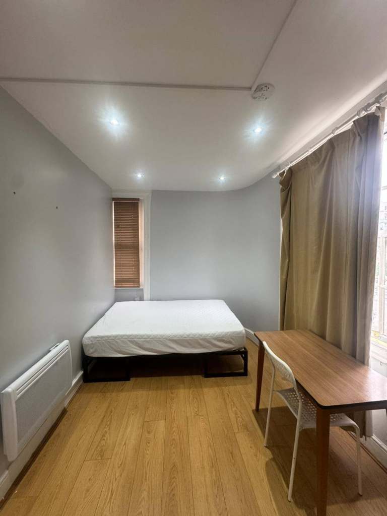 🏡 DOUBLE ROOM AVAILABLE IN KING'S CROSS — BILLS INCLUDED ✨