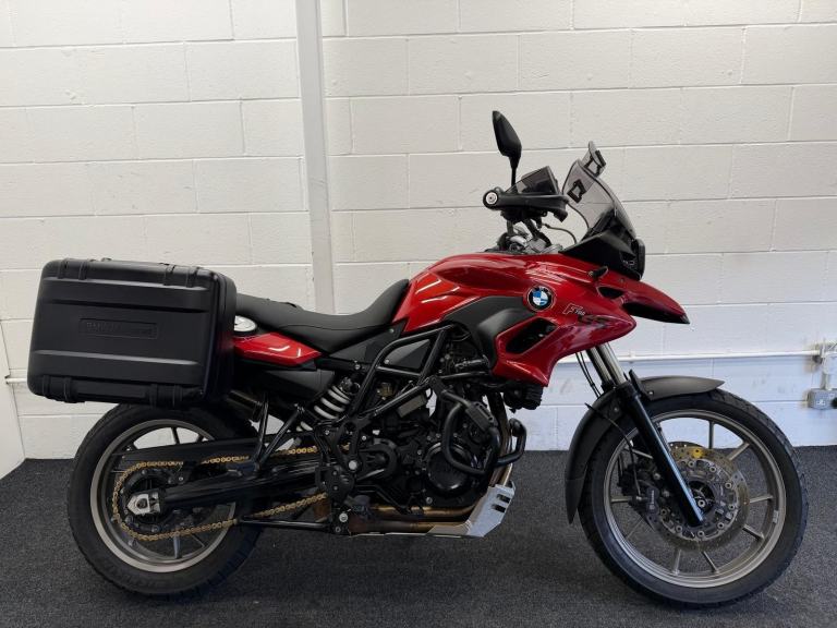 BMW F700GS** HEATED GRIPS - BMW LUGGAGE - 12 MONTHS MOT **