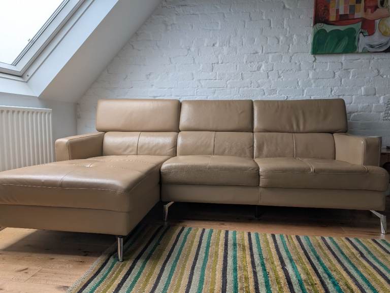Left hand facing chaise end corner sofa - very good condition 