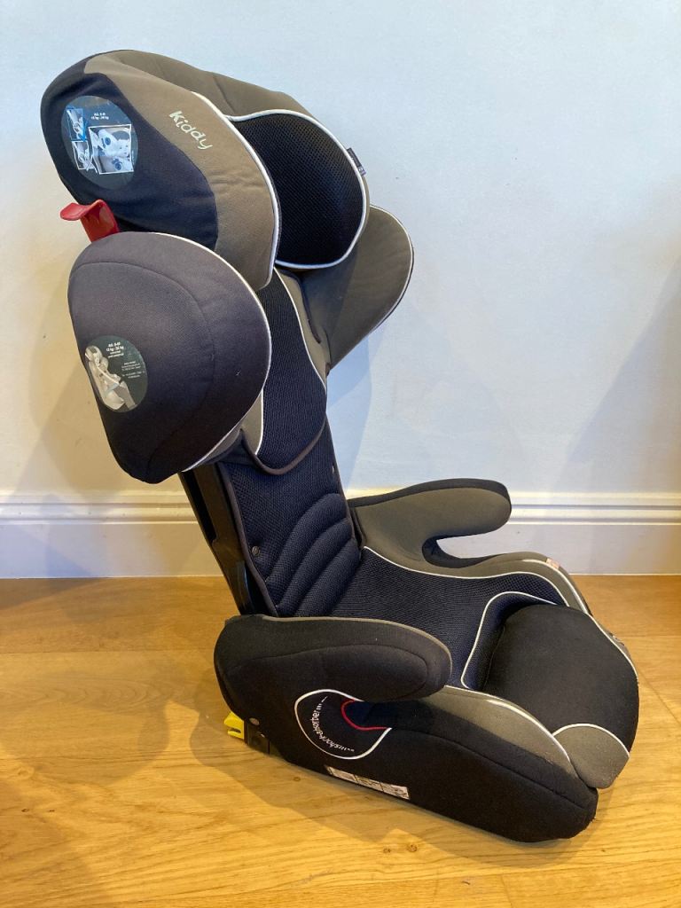 Kiddy Cruiserfix Pro car seat with isofix points