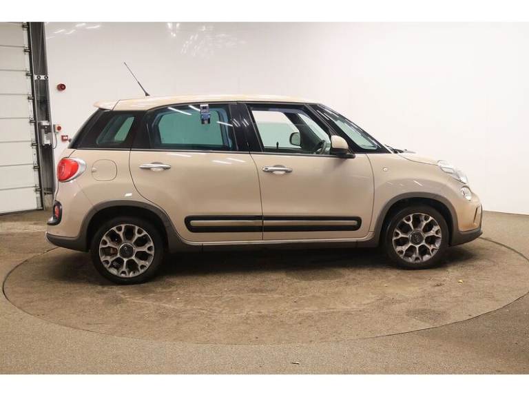 2013 Fiat 500L 1.4 Trekking 5dr MPV PETROL Manual