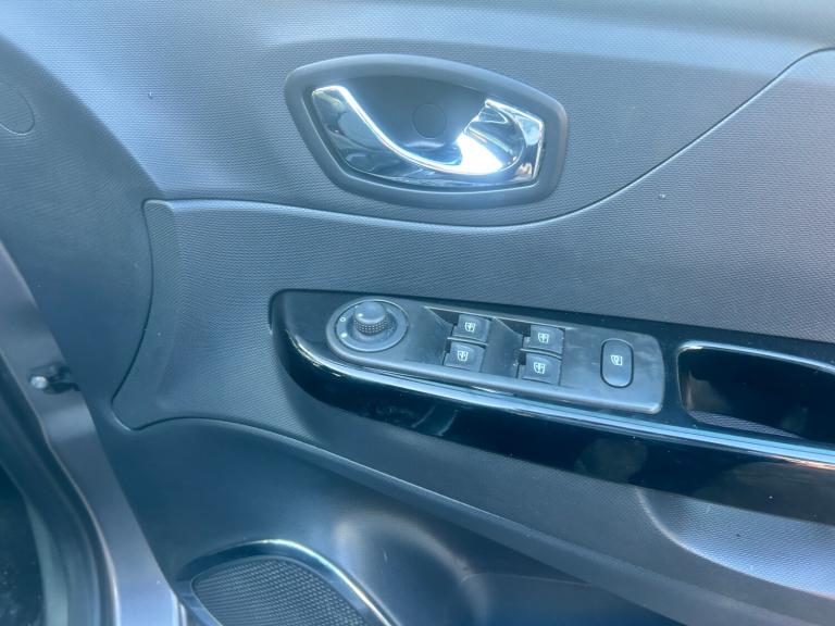 2015 Renault Captur 0.9 TCE 90 Dynamique S Nav 5dr HATCHBACK Petrol Manual