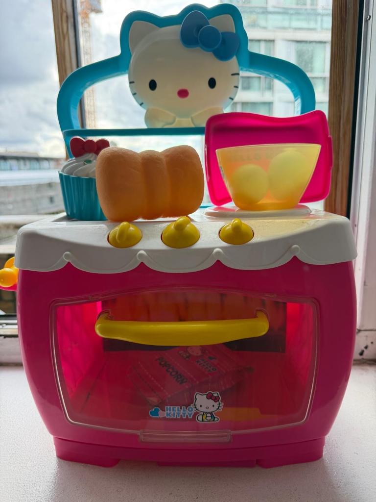 Hello Kitty Oven / Original 