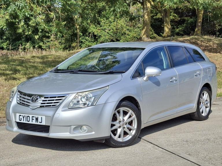 TOYOTA AVENSIS 1.8 V-Matic TR 2010