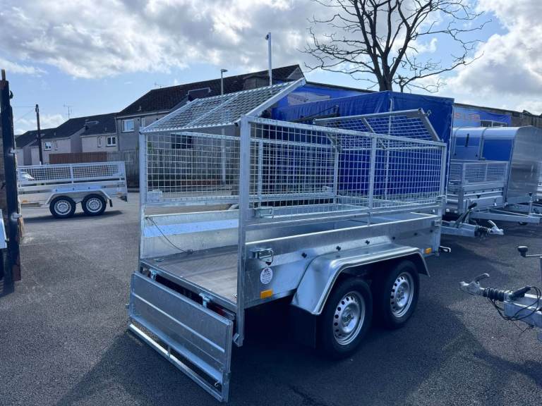BRAND NEW 8,2ft x 4,3ft (BC752) TWIN AXLE MASTER TRAILER WITH 80CM MESH 1300KG