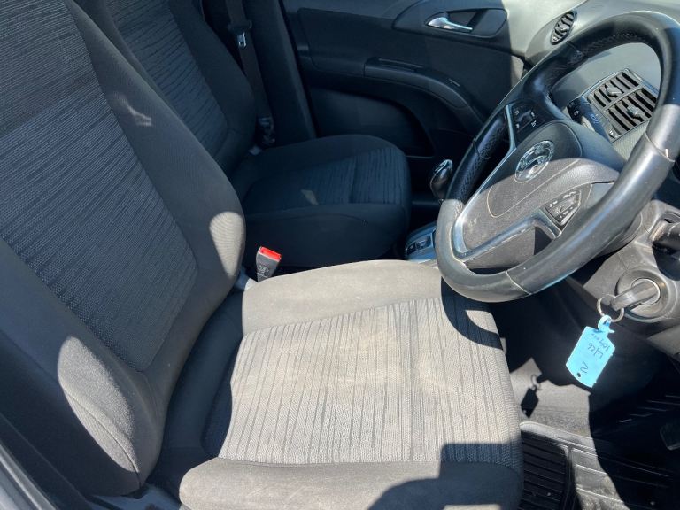 2014  (64) Vauxhall Meriva Life 1.4 Petrol 109,000 Miles MOT ’d April 26 alloy wheels 