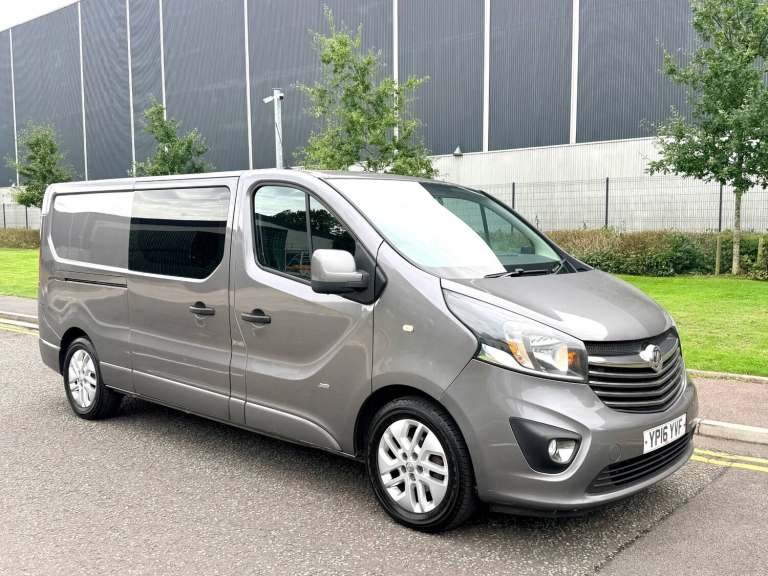 2016/16 VAUXHALL VIVARO SPORTIVE 1.6 CDTI 140 PS LWB- 6 SEATER FACTORY CREW VAN!