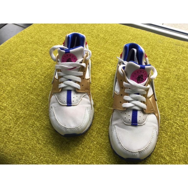 Nike Air Junior Huarache size 3 £10