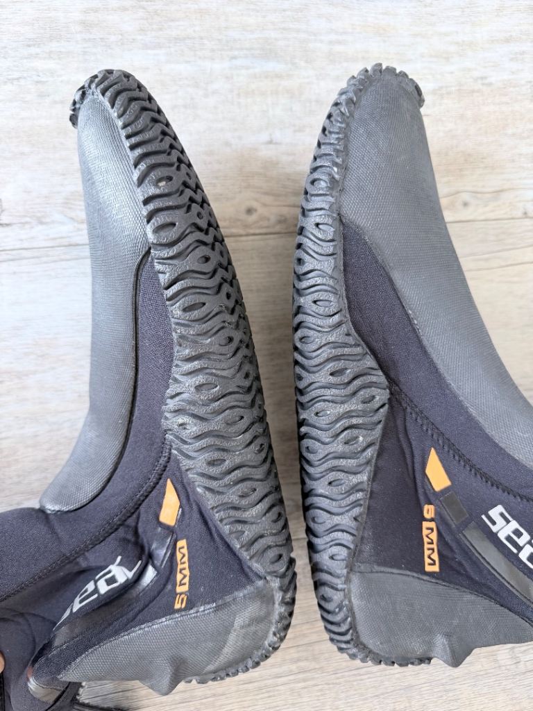 SEAC 5MM Neoprene Diving Boots – Good Condition