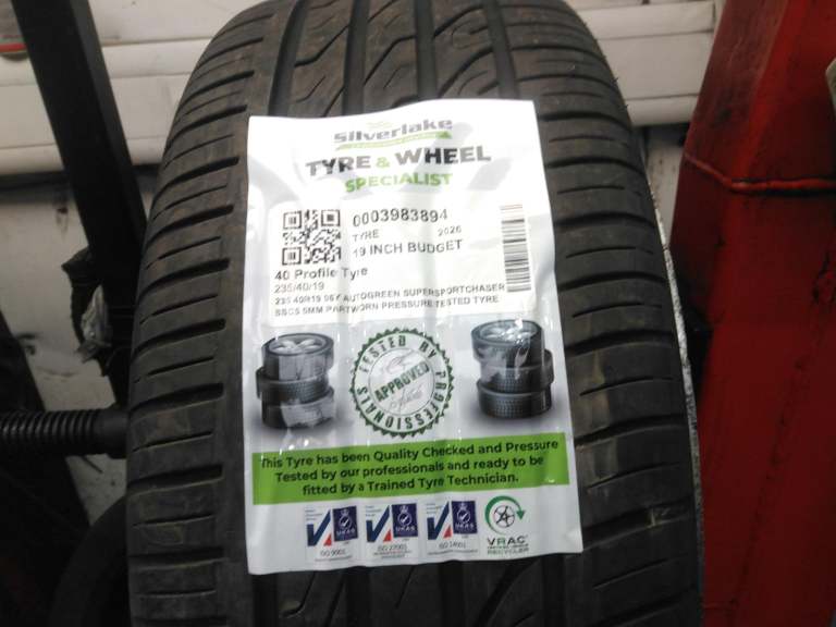 235 40r19 96y Autogreen Supersportchaser Ssc5 4.Mm Partworn Pressure Tested Tyre