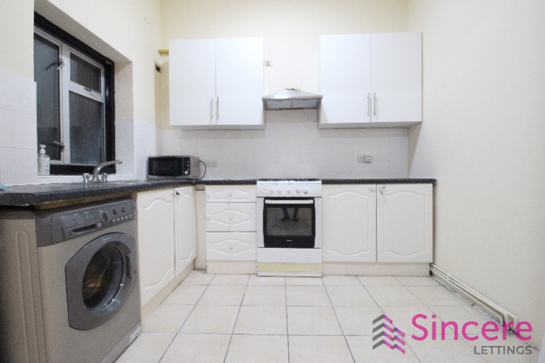Ground Floor 1 Bedroom Flat With Garden - Forest Drive West, Leytonstone E11