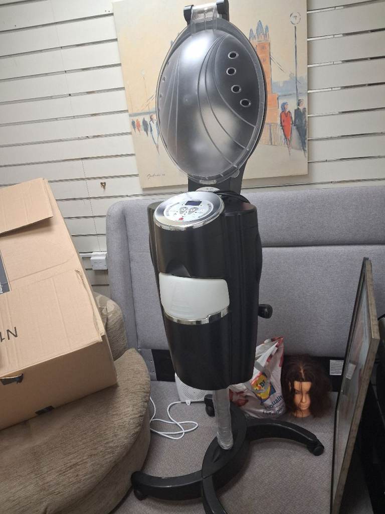 Black standing hairdressing sauna with Active Ozone 