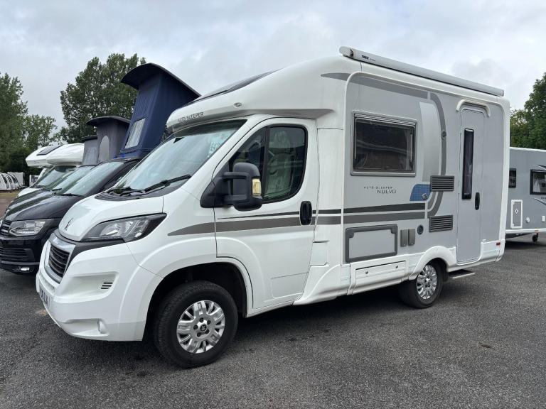 Auto-Sleepers Nuevo EK DIESEL MANUAL 2016/16