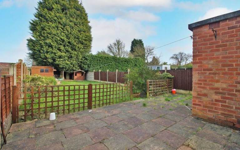 3 bedroom semi-detached property 