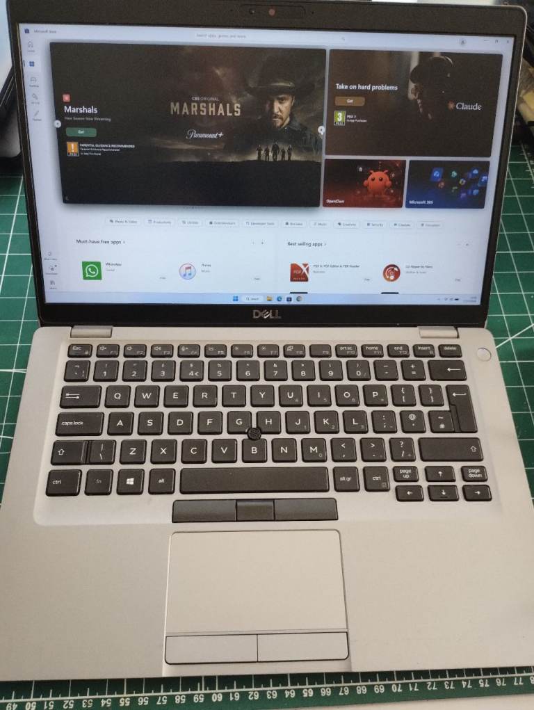 16GB RAM, i5, 256GB SSD, Windows 11, Full Microsoft Office. HDMI. HDMI,BACKLIT keyboard
