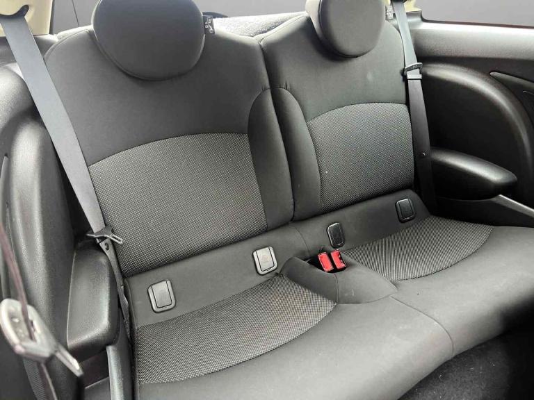 2011 MINI Hatch 1.6 One 3dr HATCHBACK Petrol Manual