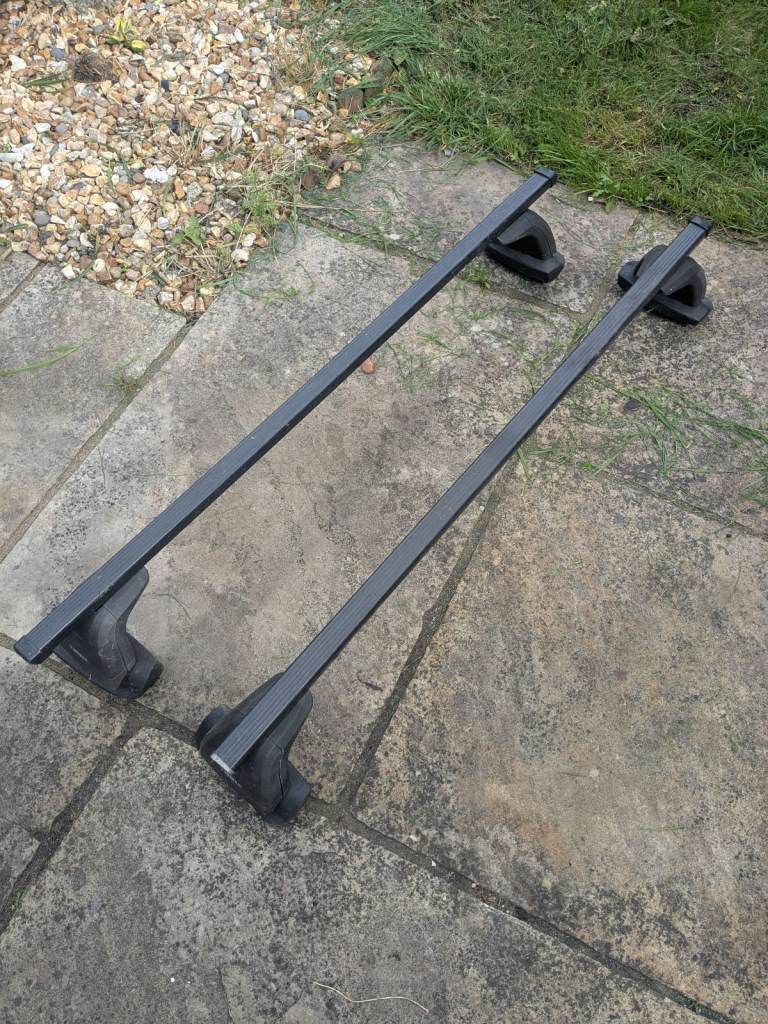 Thule Roof Rack for Vauxhall Astra J