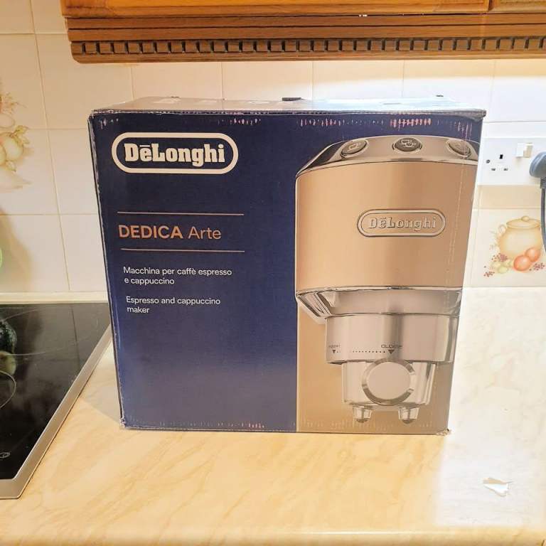 NEW De'Longhi Dedica Arte EC885.​GY, Traditional Barista Pump Espresso Manual Coffee Machine Grey