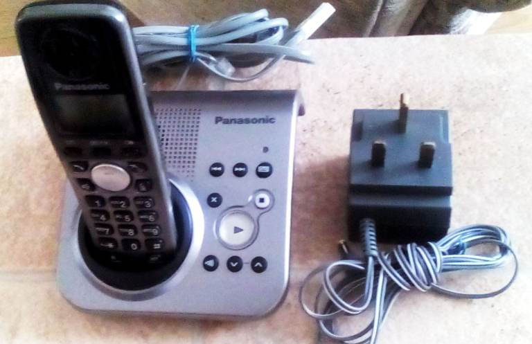 PANASONIC CORDLESS PHONE