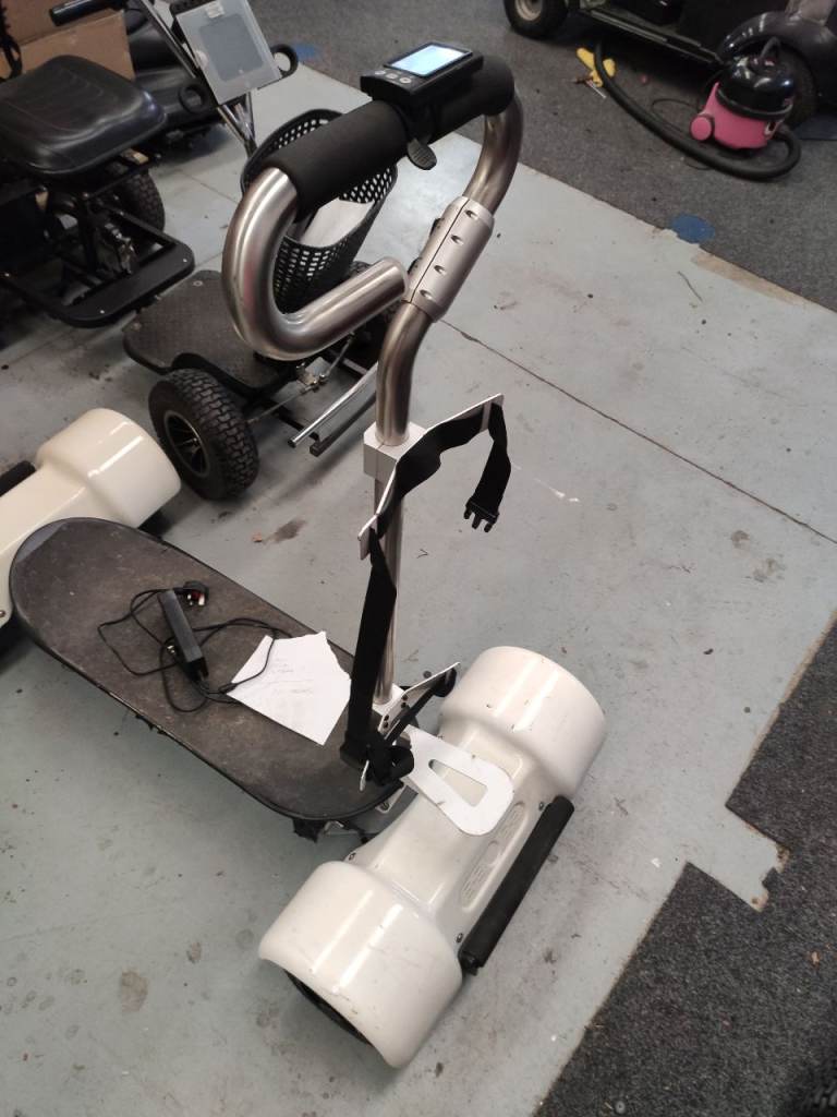Stand on golf buggy