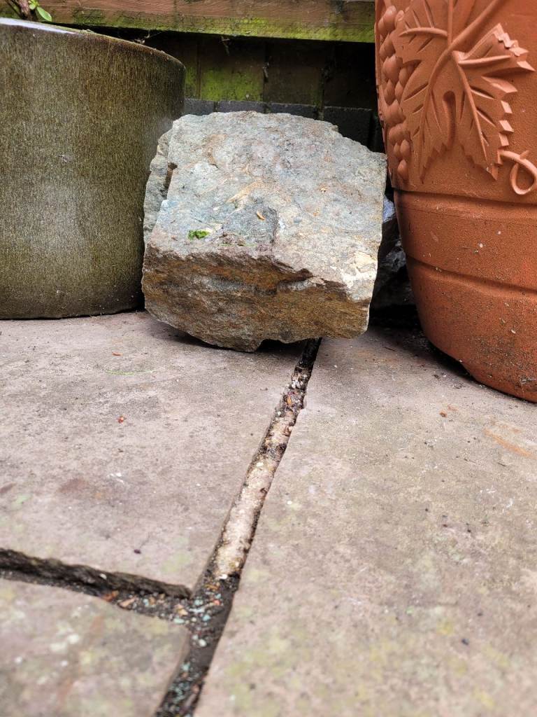 Rockery bolders