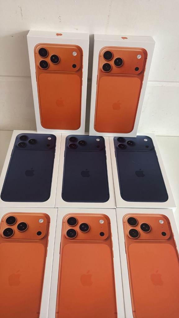 iPhone 17 pro max 256gb £980 sealed £1050 512gb £1050 like new with Apple Warranty